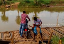 কালনার কাদিপাড়া ঘাটে ঝুঁকিপূর্ণ নদী পারাপার