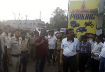 লক্ষীপুর এলাকায় রাতে চলা বেআইনী পার্কিং বন্ধ করলেন আসানসোলের মেয়র