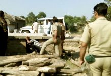 কাটোয়ায় বোমা বিস্ফোরণে ক্লাব ধূলিসাৎ, প্রাণ হারালেন ১ বৃদ্ধ, উদ্ধার দুটি টিন ভর্তি তাজা বোমা