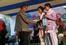 ছাত্র-যুব বিজ্ঞান মেলায় পিয়ারিগঞ্জ চারুচন্দ্র হাইস্কুলের বিজ্ঞান মডেল বর্ধমানের সেরার স্বীকৃতি পেল
