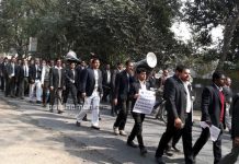 দুর্গাপুর আদালতে আইনজীবিদের কর্মবিরতি অব্যাহত