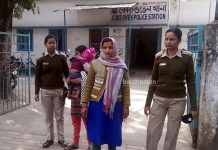 দুর্গাপুর স্টেশনে বহু মূল্যের আফিম সহ ধৃত ২ মহিলা