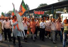 গো-বলয়ে মোদী ঝড়, শিল্পাঞ্চলে বিজেপি’র বিজয়োল্লাস