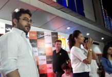 দুর্গাপুরের বিগ বাজারে ছবির প্রচারে সোহম ও শুভশ্রী