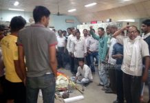 টাওয়ার থেকে পড়ে কর্মীর মৃত্যু, ক্ষতিপূরণের দাবিতে বিক্ষোভ ডিটিপিএস কার্য্যালয়ে