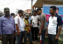 তৃষ্ণার্তদের তৃষ্ণা নিবারণের জন্য দুর্গাপুরের কাদারোডে জলসত্র