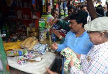 বর্ধমান শহরে প্লাস্টিক ক্যারি ব্যাগ ও গুটখার বিরুদ্ধে অভিযান পুরসভার
