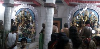 দোনা গ্রামের ভট্টাচার্য্য পরিবারের দুর্গাপুজো, কাটোয়া