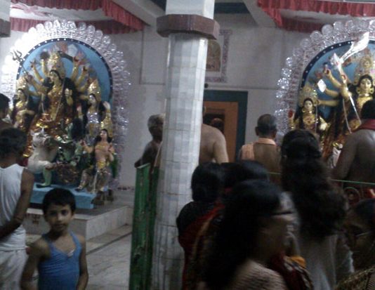 দোনা গ্রামের ভট্টাচার্য্য পরিবারের দুর্গাপুজো, কাটোয়া