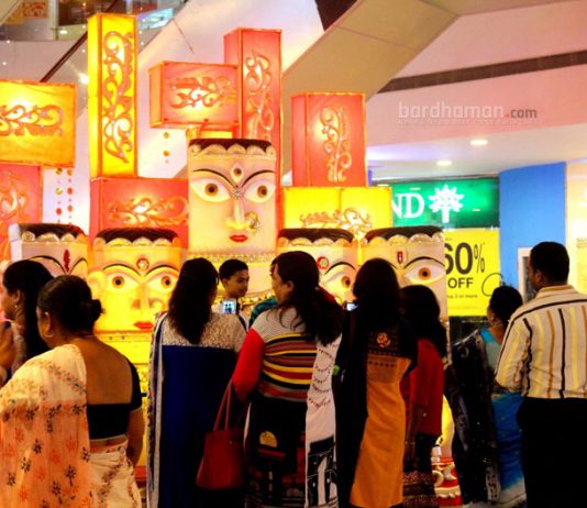 পুজোয় জাংশন মল জমজমাট