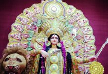 জগদ্ধাত্রী পুজোয় মাতল দুর্গাপুর