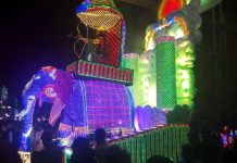 চন্দননগরে জগদ্ধাত্রী বিসর্জনের শোভাযাত্রা