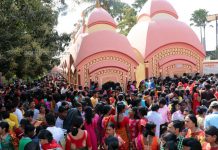 শিবরাত্রিতে ভক্তদের ঢল নামল বর্ধমানের ১০৮ শিবমন্দিরে