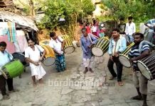 পুজোয় কালনার ঢাকিরা পাড়ি জমাচ্ছেন ভিন রাজ্যে