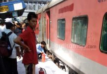 দুর্গাপুর স্টেশনে দিল্লিগামী পূর্বা এক্সপ্রেসে আগুন