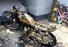 দুর্গাপুরে আবার রাতের অন্ধকারে বাইক পোড়ালো দুষ্কৃতীরা