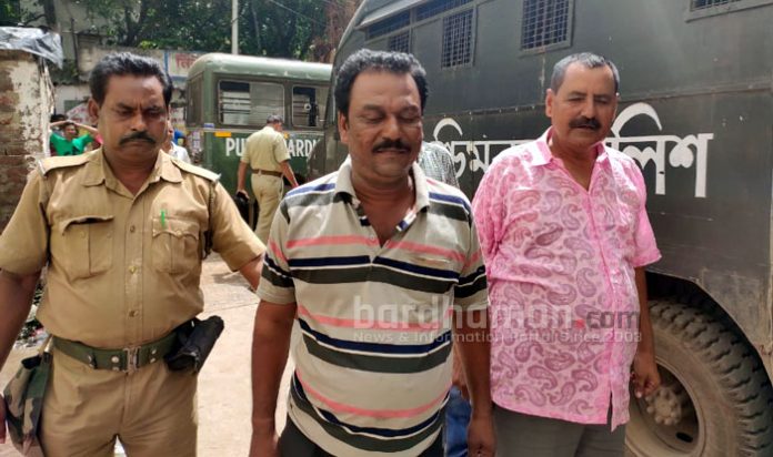 police-constable-arrest-bdn