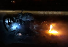 পানাগড়ে জাতীয় সড়কে চলন্ত বাইকে আগুন, ভস্মীভূত বাইক