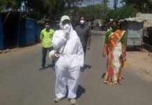 করোনার বিরুদ্ধে লড়াই, পথে নেমে প্রচার মন্ত্রী স্বপন দেবনাথের