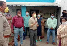 দুর্গাপুরে আইসিডিএস কেন্দ্র থেকে চাল-ডাল কম দেওয়ার অভিযোগে বিক্ষোভ