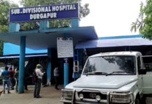 হাসপাতালে কর্মবিরতি, দুর্গাপুরে রাস্তায় সন্তান প্রসব মহিলা ভিক্ষুকের