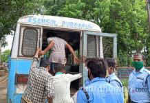 লাউদোহায় জুয়ার ঠেকে হানা পুলিশের, ধৃত ৯ জুয়াড়ি