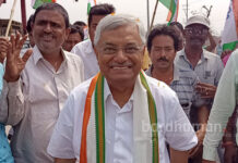 দুর্গাপুর পূর্ব কেন্দ্রের তৃণমূল প্রার্থী প্রদীপ মজুমদারকে স্বাগত জানালো তৃণমূল কর্মীরা