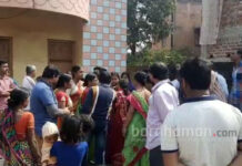 দুর্গাপুরে স্ত্রী ও সন্তানকে পুড়িয়ে মারার চেষ্টার অভিযোগ স্বামীর বিরুদ্ধে