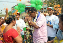 সারা বছরের জনসংযোগকে পাথেয় করে ময়দানে বিশ্বনাথ পাড়িয়াল