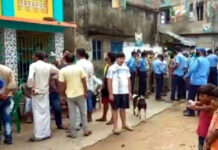 ক্লাবের দখলকে কেন্দ্র করে দুই গোষ্ঠীর সংঘর্ষ বর্ধমানে