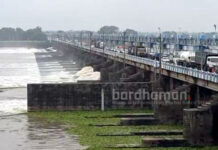 রাতে দুর্গাপুর ব্যারেজের উপর বন্ধ থাকবে যান চলাচল