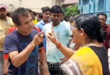 রাস্তা কার? দুর্গাপুরের বেনাচিতিতে উত্তেজনা, পুরমাতাকে হুমকির অভিযোগ