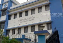 খেলতে গিয়ে গলায় ফাঁস লেগে মৃত্যু শিশুর