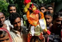 ভাদুর বিদায় বেলায় বিষাদের সুর কাঁকসার গোপালপুর গ্রামে