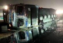 জাতীয় সড়কে শক্তিগড়ে উল্টে গেল অয়েল ট্যাঙ্কার, জখম ১