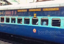 ভাঙল প্যান্টোগ্রাফ, গুসকরার কাছে দাঁড়িয়ে সরাইঘাট এক্সপ্রেস