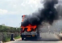 গলসিতে জাতীয় সড়কে চলন্ত কন্টেনারে আগুন