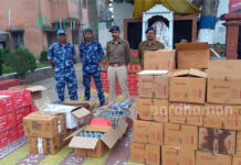 মেমারি থেকে প্রচুর নকল মোবিলের বোতল বাজেয়াপ্ত করল পুলিশ