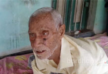 ১০২ বছর বয়সে ভোট দিলেন খণ্ডঘোষের খুদকুড়ি গ্রামের সত্যবাবু