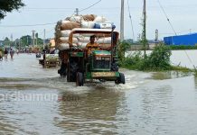 বর্ধমান-কালনা রোডের উপর দিয়ে বইছে জল